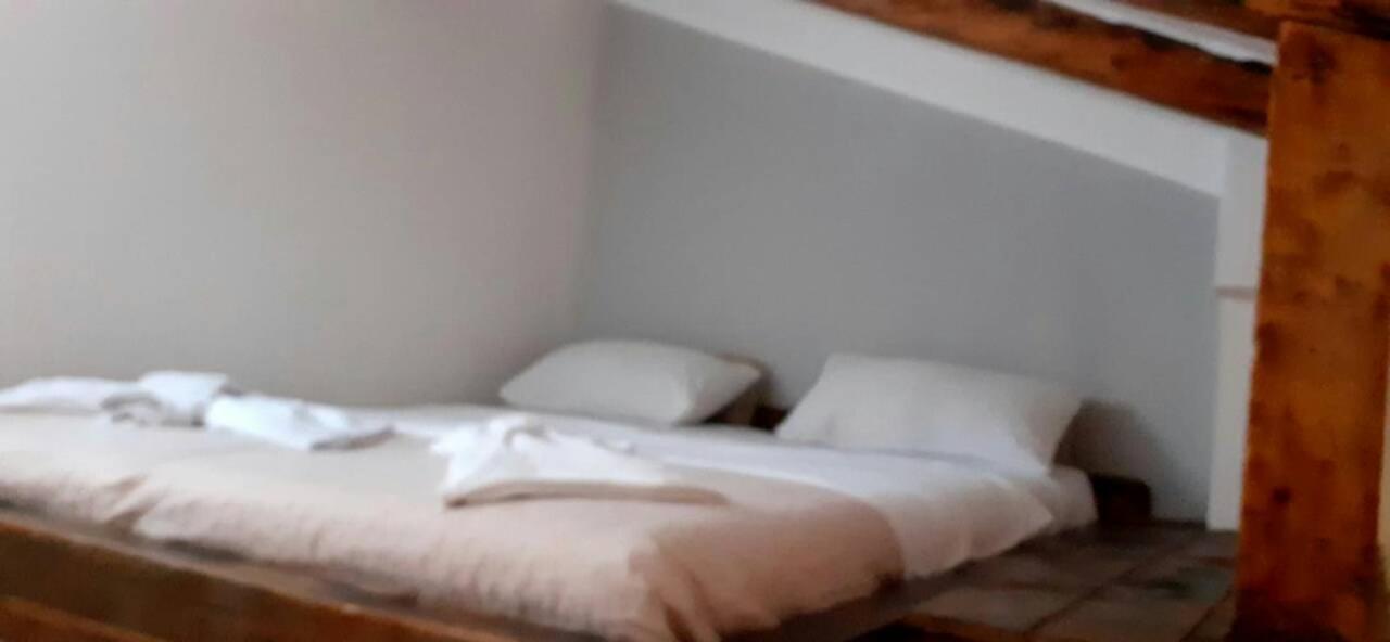 Apartmani M تْشيرسيك نوفي الغرفة الصورة