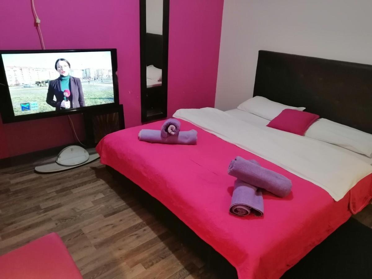 Apartmani M تْشيرسيك نوفي المظهر الخارجي الصورة