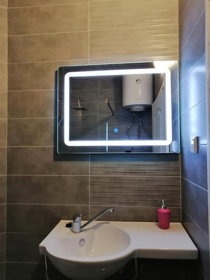 Apartmani M تْشيرسيك نوفي المظهر الخارجي الصورة